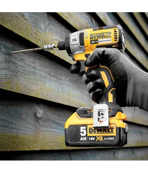 DeWalt Zakrętarka udarowa DeWalt DCF887D2 205Nm 18V 3-biegowa udarowa, 2x2,0Ah - zdjecie nr 2